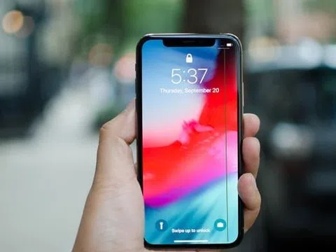 Sửa màn hình iPhone bị sọc bao nhiêu tiền?