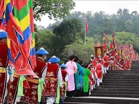 Giỗ Tổ Hùng Vương năm 2022: “Linh thiêng nguồn cội, Đất Tổ Hùng Vương”.