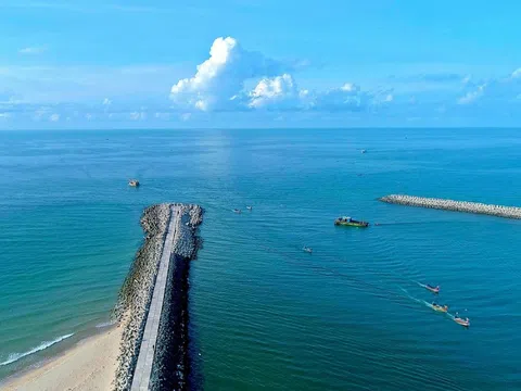 Hồ Tràm sẵn sàng quay lại đường đua du lịch quốc tế