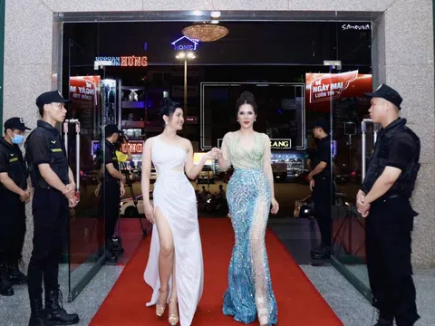 Người đẹp dạ hội Nguyễn Thị Thanh Huyền quyến rũ tại chung kết Hoa hậu Doanh nhân Việt Nam 2022