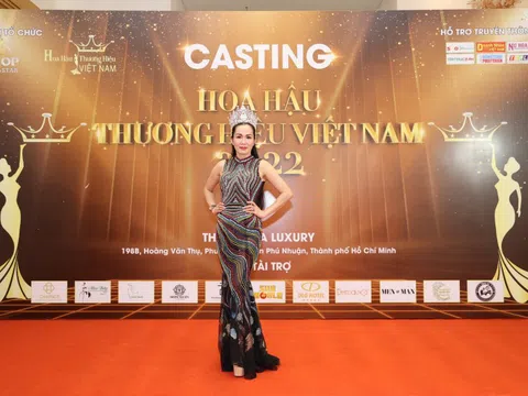 Hoa hậu Ngọc Giàu xuất hiện đầy lộng lẫy tại thảm đỏ buổi Casting Hoa hậu Thương hiệu Việt Nam 2022