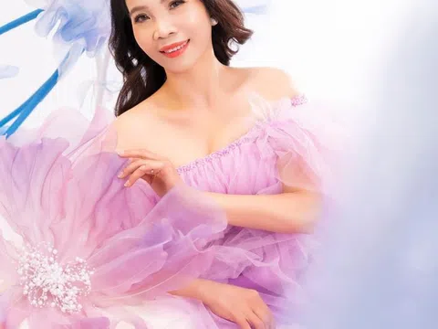 NTK Hằng Nguyễn chia sẻ về thông điệp qua tà áo dài may cho Hoa hậu Châu Phi