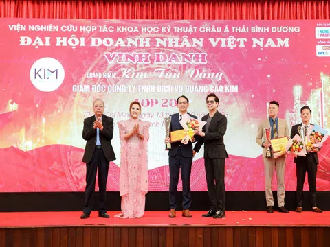 KIM Communication lọt Top 20 Doanh nhân – Thương hiệu xuất sắc tại "Đại hội Doanh nhân Việt Nam 2023"