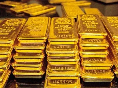 Giá vàng lại tăng 1,5 triệu đồng/lượng, tiến sát mốc 82 triệu đồng