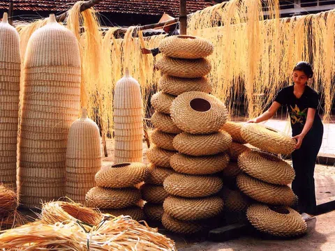 Làng nghề truyền thống Việt Nam: Di sản văn hóa và động lực kinh tế trong dòng chảy hội nhập