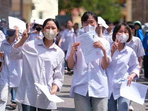 Đề Văn THPTQG 2025: Đổi mới triệt để, chạm đến tư duy và cảm xúc người học