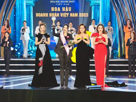 NTK Thân Hoàng Bích Thủy tài trợ trang phục công sở cho cuộc thi Hoa hậu Doanh nhân Việt Nam 2023