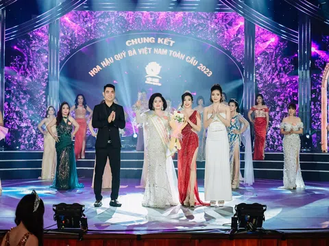 Doanh nhân Phạm Thị Tuyết Mai xuất sắc đoạt 2 danh hiệu tại Hoa hậu Quý bà Việt Nam Toàn cầu 2023