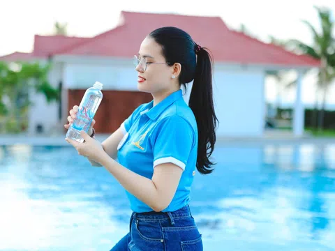 Nước uống đóng chai QNA đồng hành cùng Hoa hậu Doanh nhân Biển 2023
