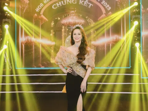 Á hoàng Dương Yến Trinh gây ấn tượng khi tham gia chấm thi Hoa hậu