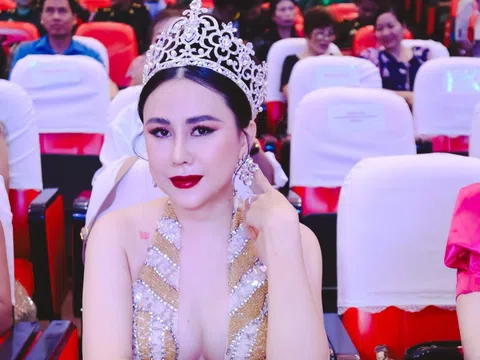 Hoa hậu thiện nguyện Lý Kim Ngân quyến rũ trên ghế giám khảo Hoa hậu Thương hiệu Việt Nam 2023 