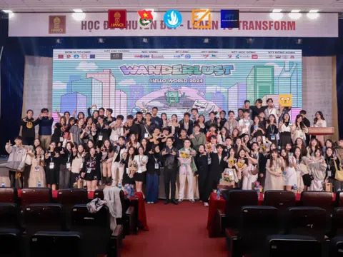 Hello World 2024 - "Wanderlust": Đêm hội ngộ đầy cảm xúc cùng tân sinh viên khoa Công nghệ Thông tin Đại học Hà Nội