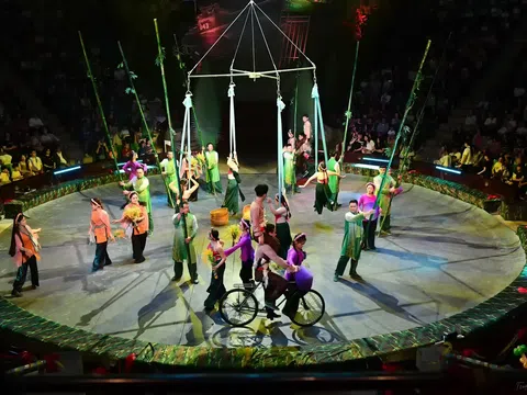 Chương trình “Ngày hội non sông”: Xiếc Việt thăng hoa cùng lịch sử