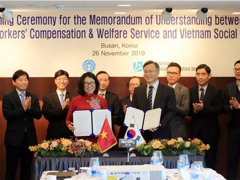 BHXH Việt Nam ký kết Bản ghi nhớ hợp tác với KCOMWEL giai đoạn 2020-2025