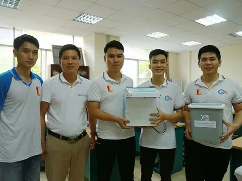 Nhóm sinh viên sáng chế máy rửa tay tự động chống dịch COVID-1