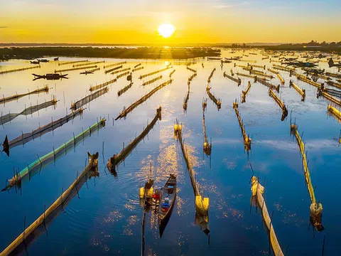 Về quê hương nhà thơ Tố Hữu