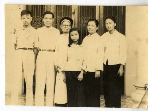 Nữ sĩ Sầm Phố: Mẫu thân của hai nhà trí thức tiêu biểu Việt Nam