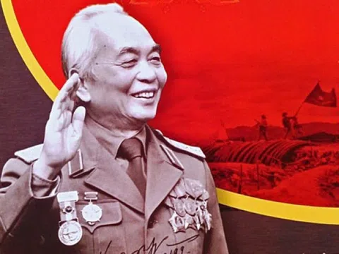 Đại tướng Võ Nguyên Giáp: Người anh cả của Quân đội sống mãi trong lòng dân và nhân loại yêu chuộng hòa bình!