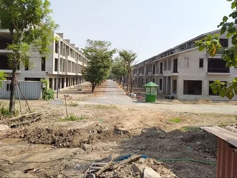 Nhiều báo phản ánh Doanh nghiệp xây “chui” hơn 200 căn biệt thự, liền kề, bán công khai ở Hưng Yên?