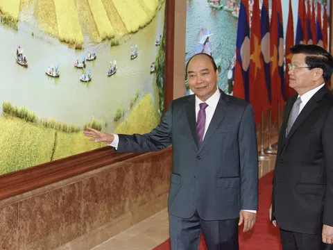 Thủ tướng Nguyễn Xuân Phúc và Thủ tướng Thongloun Sisoulith đồng chủ trì kỳ họp lần thứ 42 Uỷ ban liên Chính phủ Việt -Lào
