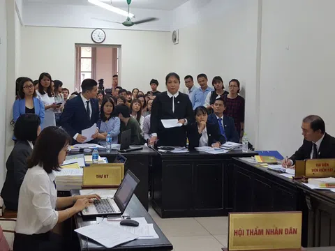 Xét xử vụ tranh chấp quyền sở hữu trí tuệ giữa Công ty Tuần Châu Hà Nội và đạo diễn Việt Tú