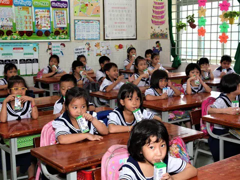 Hơn 300.000 trẻ em ở Tp. Hồ Chí Minh chính thức thụ hưởng chương trình Sữa học đường