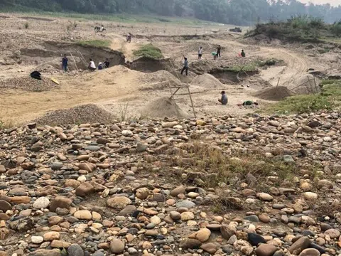 Tuyên Quang: Huyện Sơn Dương xử lý vấn nạn khai thác cát, sỏi trái phép