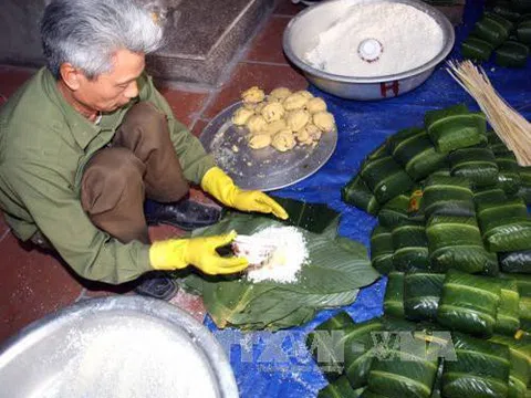 Bánh chưng - Chiếc bánh mang hồn Tết Việt