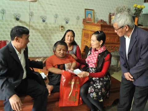 Bắc Giang: 30 nạn nhân chất độc da cam/Ddiooxin ở Việt Yên được tặng quà nhân dịp tết cổ truyền Canh Tý ( 2020)