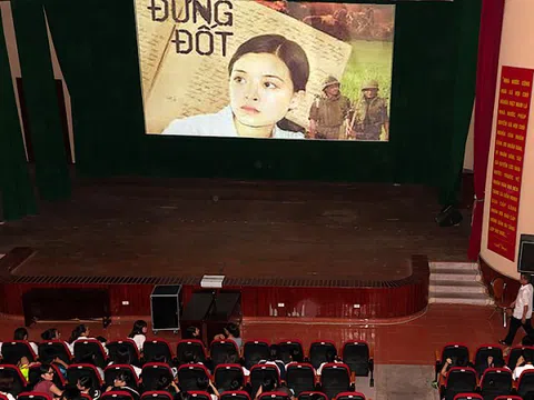 Nam Định: Giáo dục lịch sử - văn hóa qua hoạt động chiếu bóng