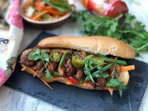 Bánh mì kẹp Việt Nam – Món ăn đường phố vang danh thế giới