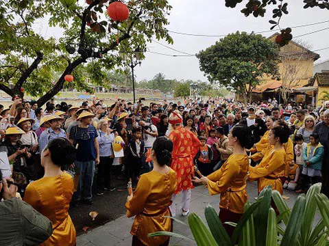 Hội An: Nhiều hoạt động văn hóa, giải trí chào năm mới