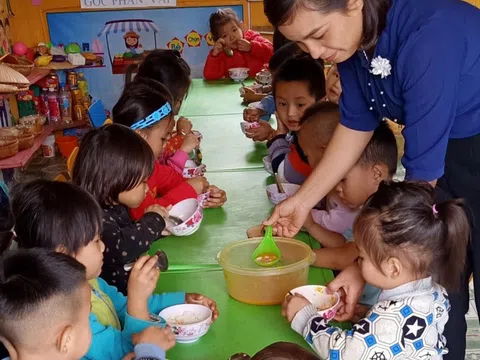 Hà Giang: "Bông hoa" trong ngành Giáo dục Xín Mần