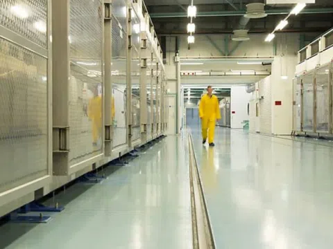 Iran làm giàu uranium: IAEA xác nhận Tehran bắt đầu hành động, EU cảnh báo sự chệch hướng, Israel kêu gọi quốc tế phản ứng kiên quyết