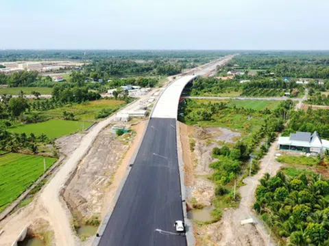 Chỉ lưu thông 1 chiều trên cao tốc Trung Lương-Mỹ Thuận dịp Tết 2021