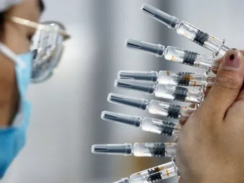 Philippines tiếp nhận lô vaccine Covid-19 đầu tiên của Trung Quốc
