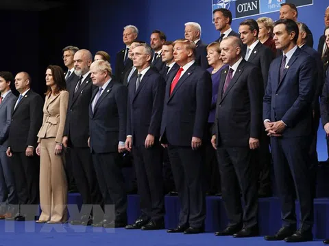 Các nhà lãnh đạo NATO ra tuyên bố chung khẳng định tình đoàn kết