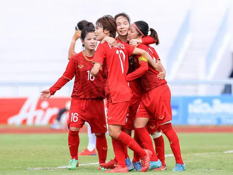HLV Mai Đức Chung mong khán giả đến cổ vũ cho đội tuyển bóng đá nữ Việt Nam