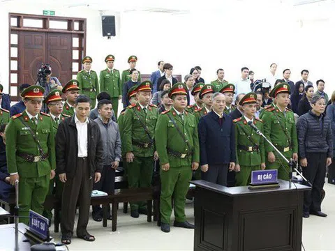 Đang tuyên án cựu Bộ trưởng Nguyễn Bắc Son, Trương Minh Tuấn cùng đồng phạm