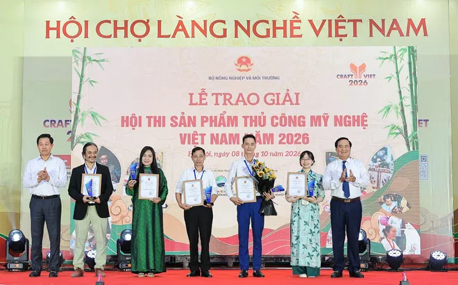 Mạch nguồn di sản và khát vọng sáng tạo: Dấu ấn thủ công mỹ nghệ trong dòng chảy công nghiệp văn hóa Việt Nam